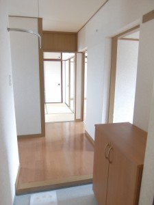 玄関から室内２